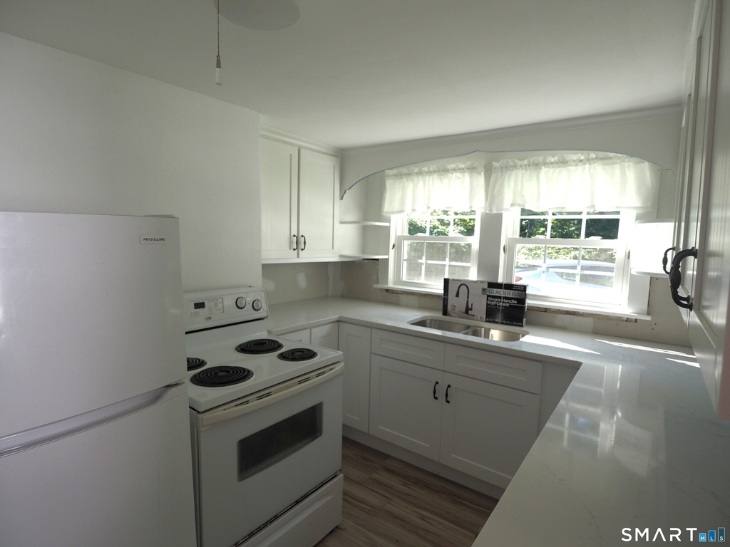 25-27 Hebron Road - Photo 4