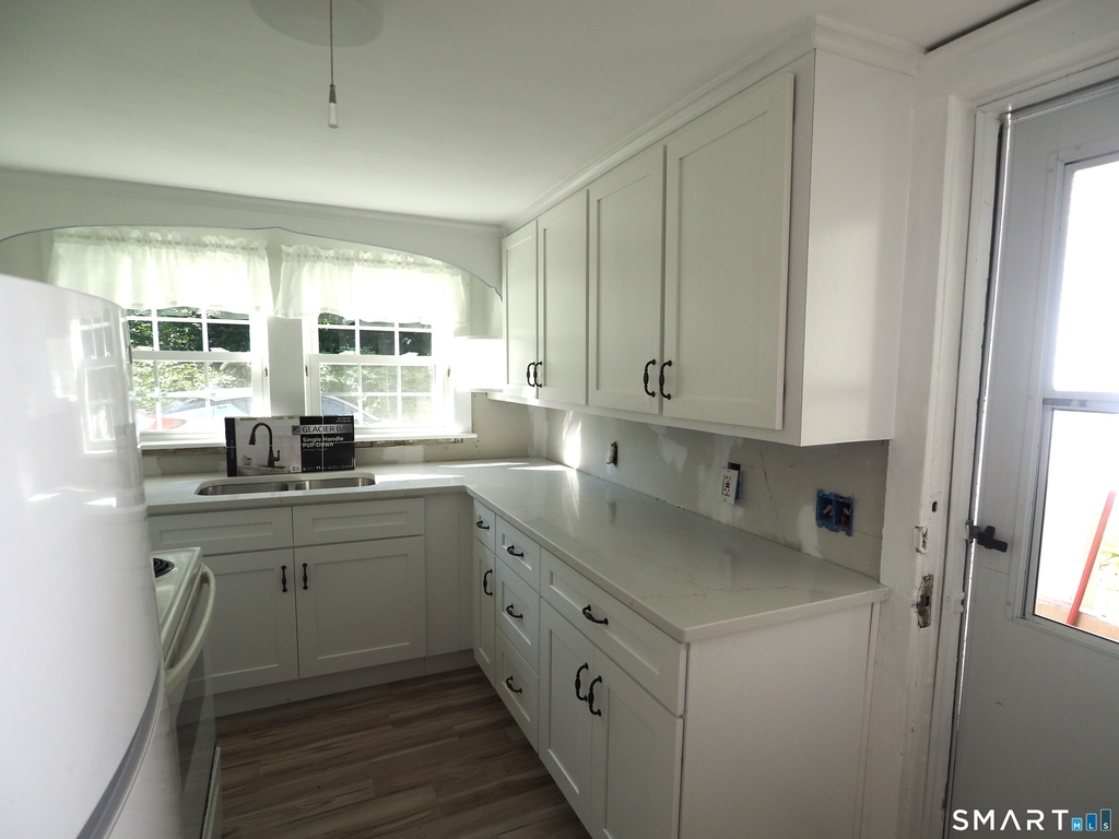 25-27 Hebron Road - Photo 5
