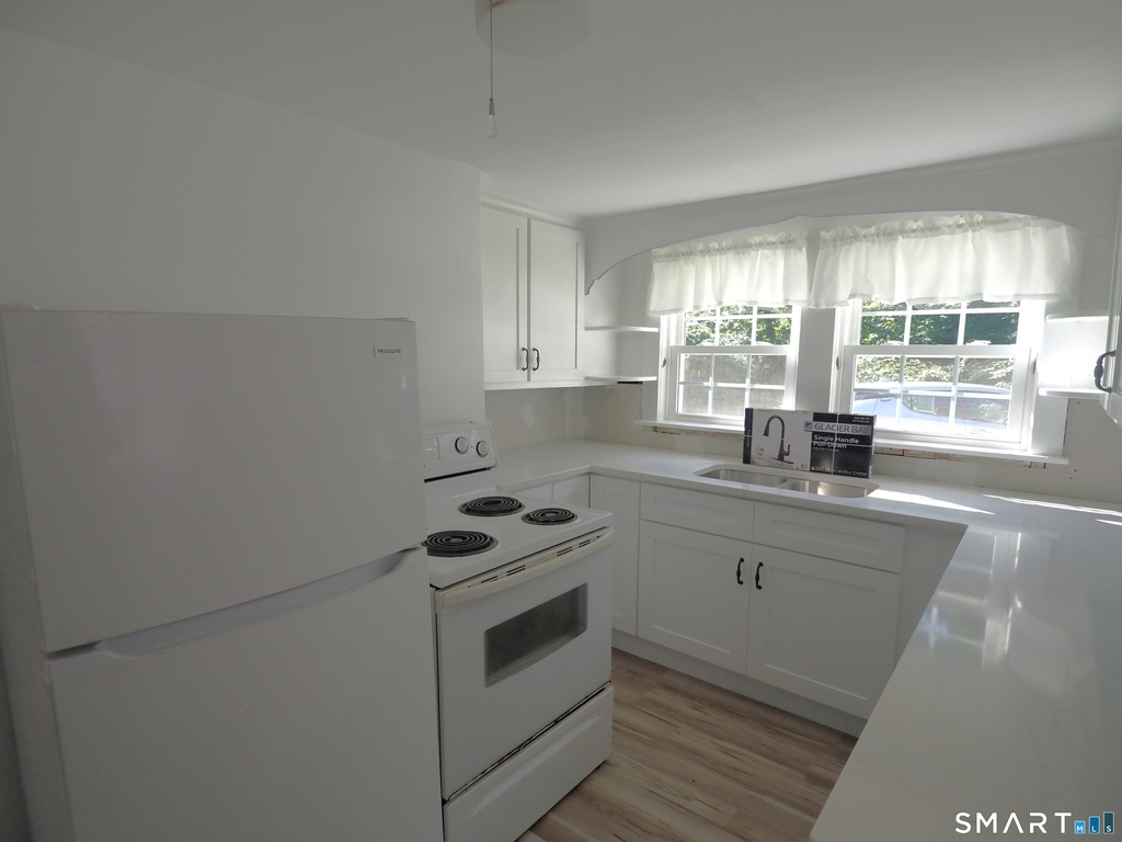 25-27 Hebron Road - Photo 6