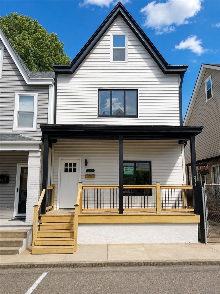 212 21st St - Photo 0