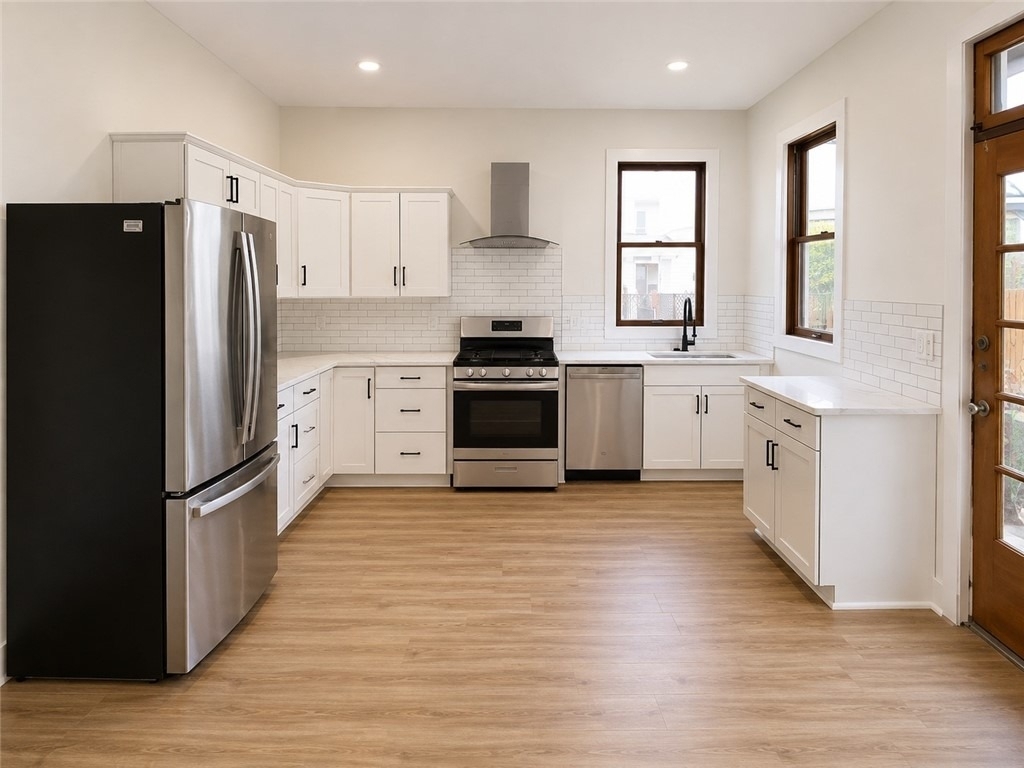 212 21st St - Photo 3
