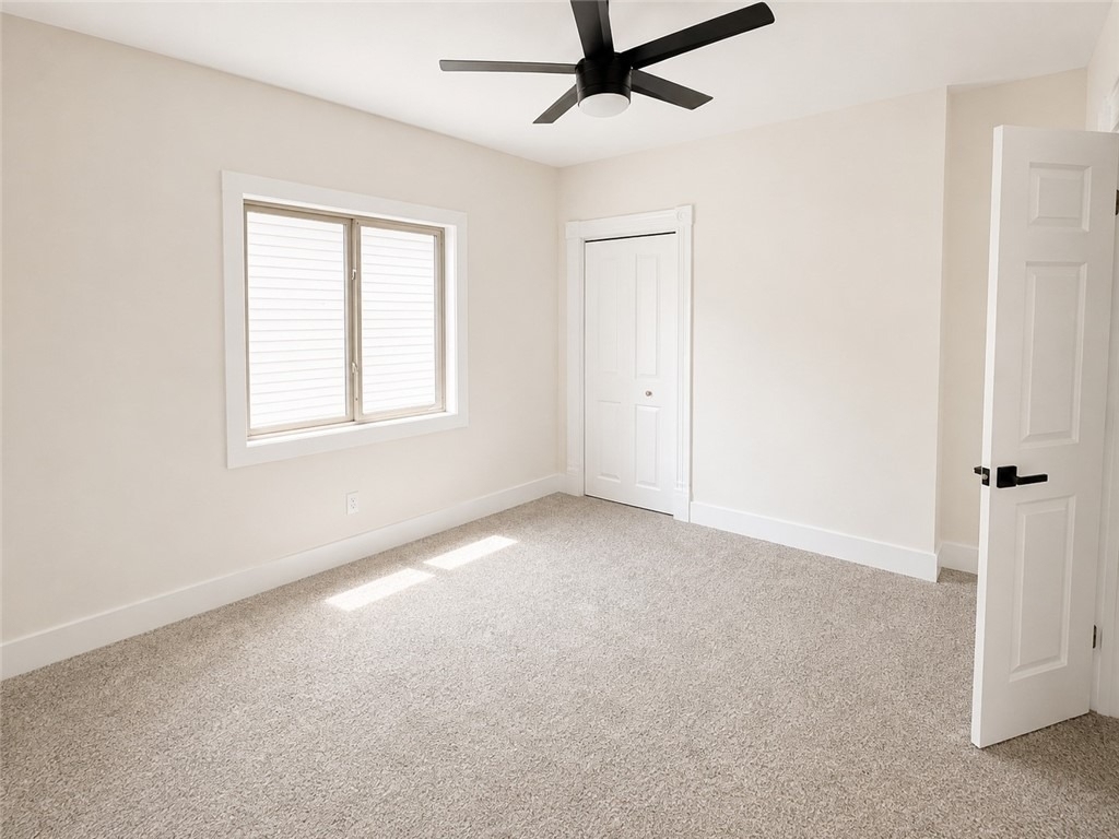 212 21st St - Photo 5