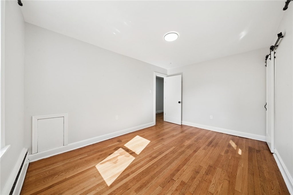 612 Hopkins St - Photo 14