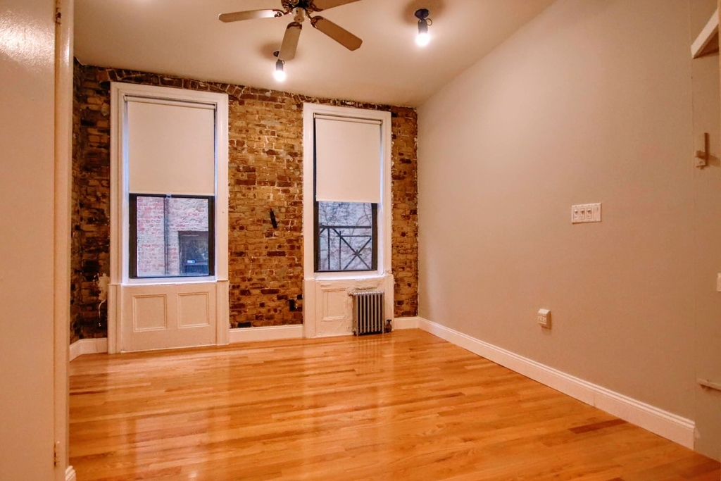  East 6th Street - Photo 0