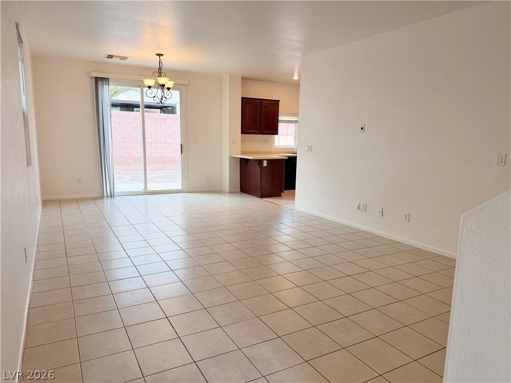 6212 W Cougar Avenue - Photo 2