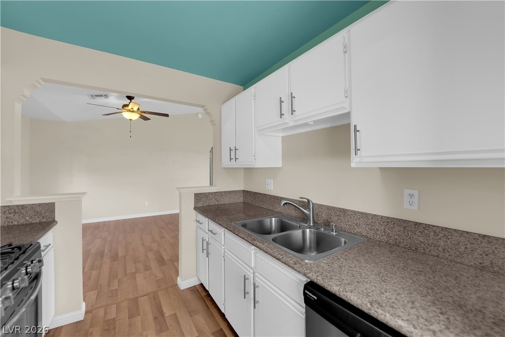 6836 Elm Creek Drive - Photo 9