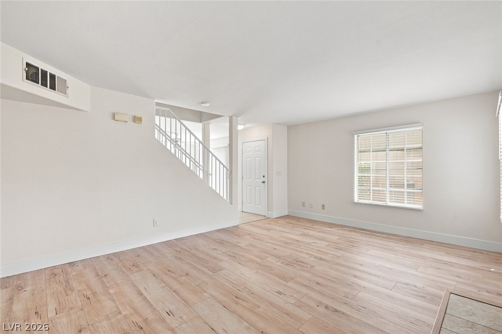 446 Winthrop Place - Photo 10