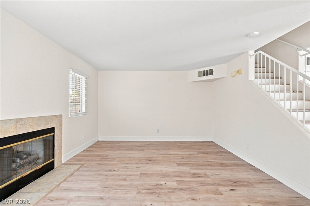 446 Winthrop Place - Photo 12