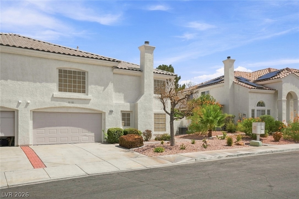 446 Winthrop Place - Photo 2