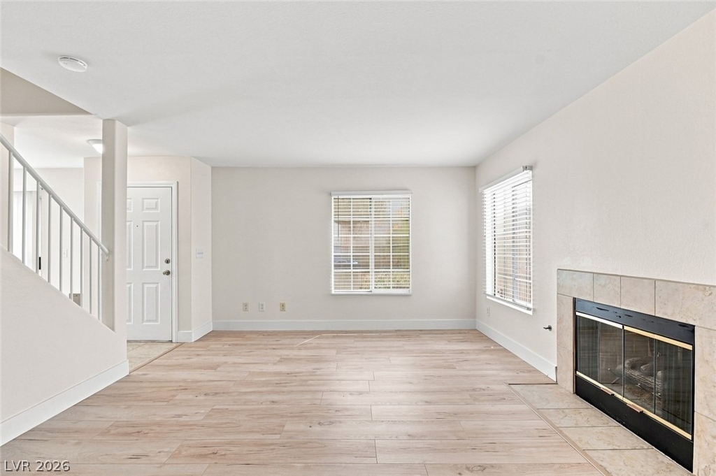446 Winthrop Place - Photo 13