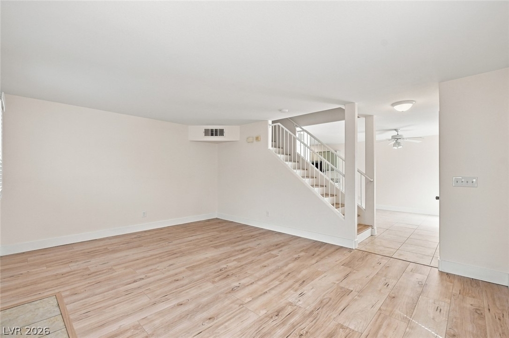446 Winthrop Place - Photo 11