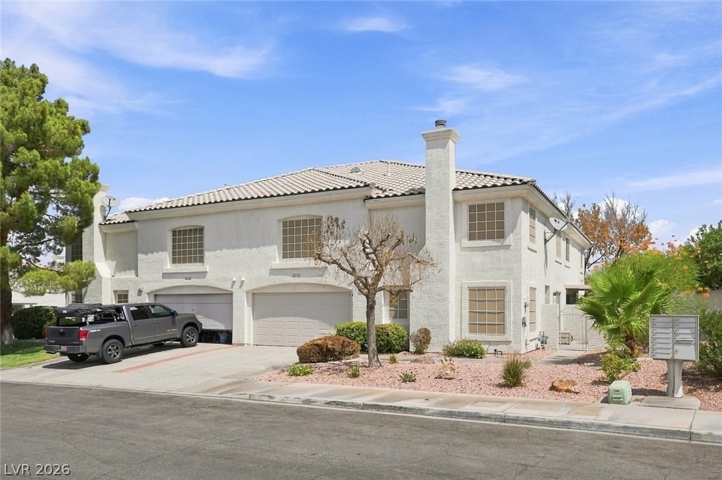446 Winthrop Place - Photo 1