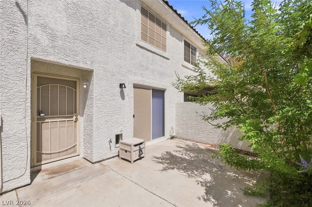 446 Winthrop Place - Photo 7