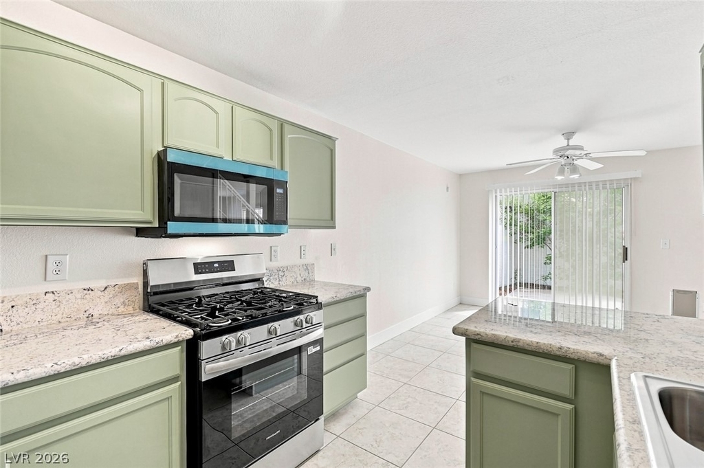 446 Winthrop Place - Photo 22