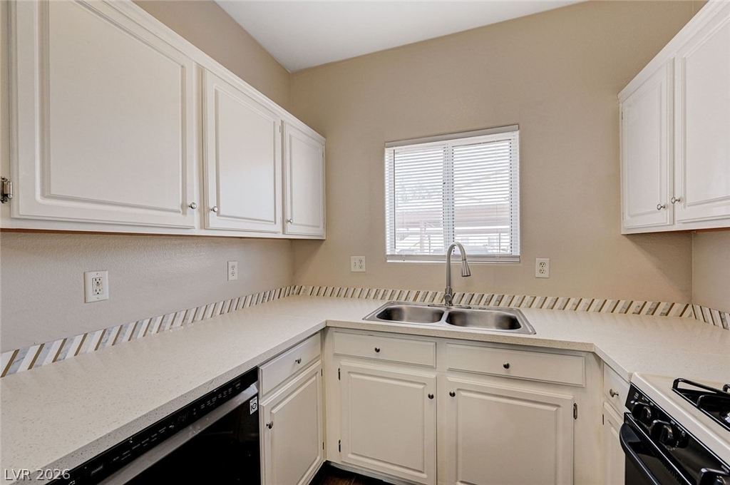 5650 E Sahara Avenue - Photo 11