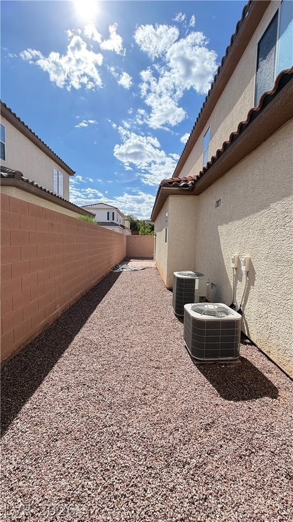 8373 Gourley Avenue - Photo 3