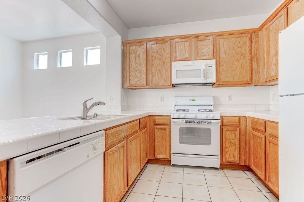9548 Spring Blush Avenue - Photo 36