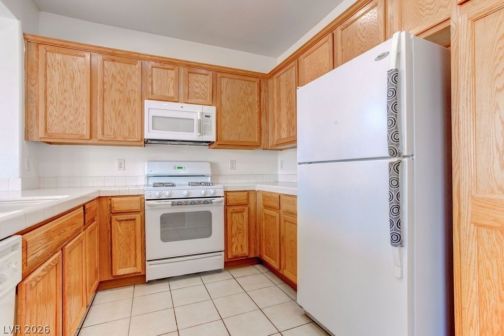 9548 Spring Blush Avenue - Photo 35