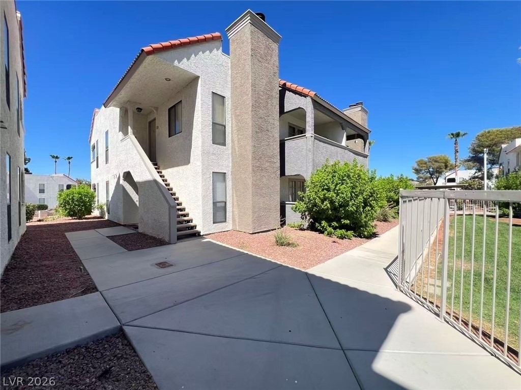 2112 Sunfish Drive - Photo 0