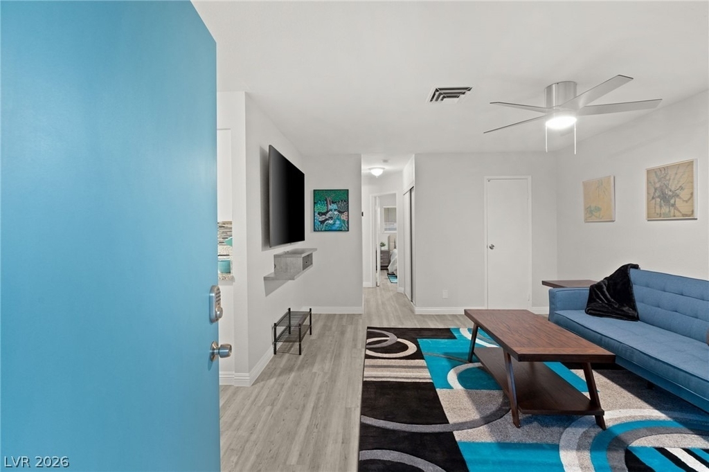 615 S 10th Street - Photo 2