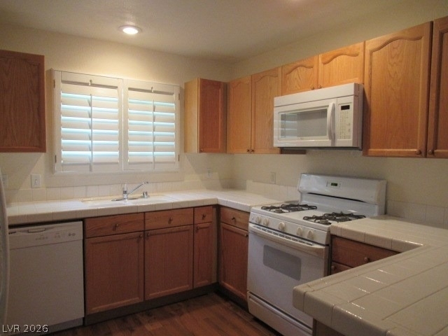401 Amber Pine Street - Photo 3