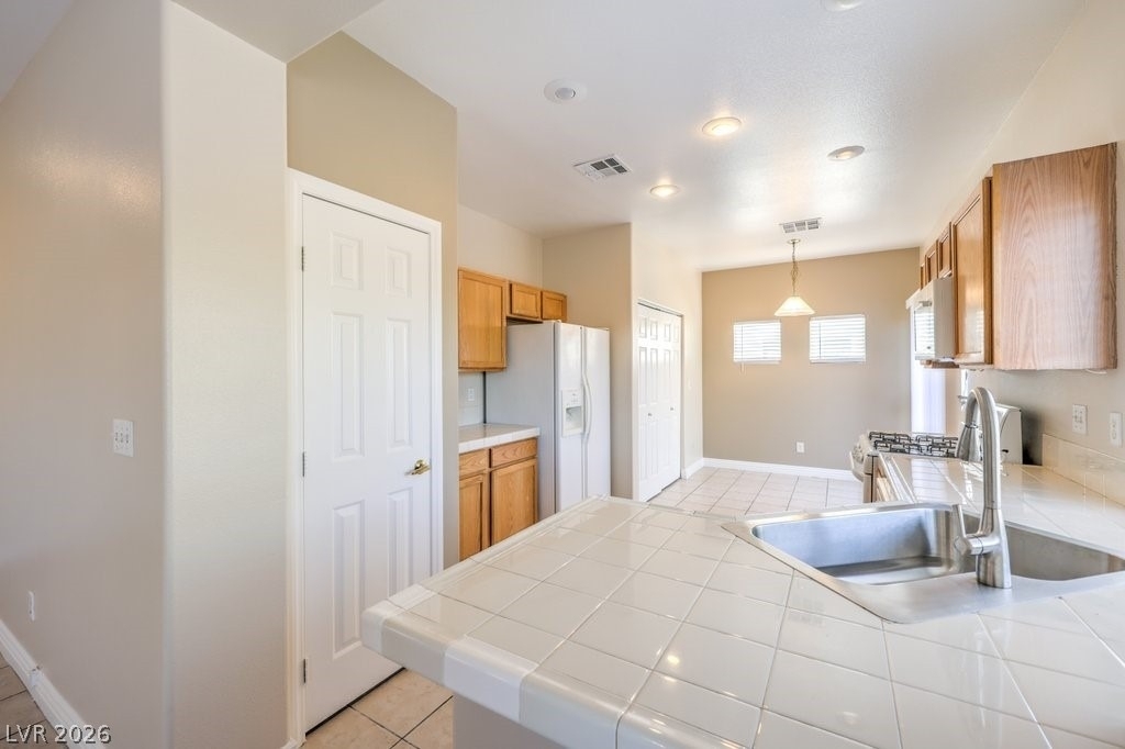 10540 Allthorn Avenue - Photo 8