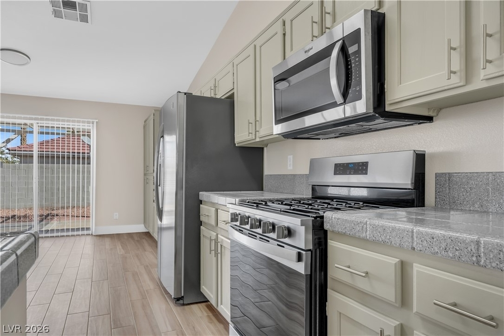 1426 Bugle Boy Drive - Photo 6