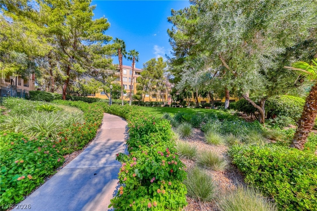 270 E Flamingo Road - Photo 18