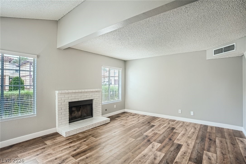2910 Currant Lane - Photo 2