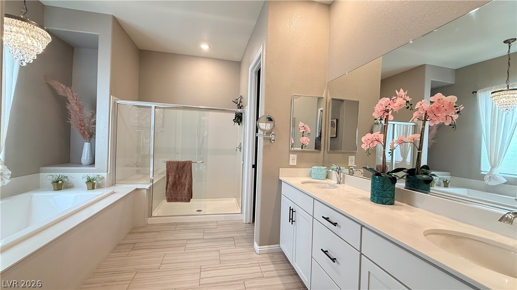 12389 Valley Chase Avenue - Photo 9