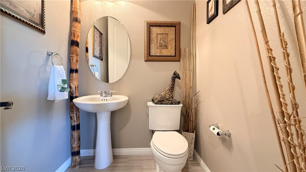 12389 Valley Chase Avenue - Photo 16