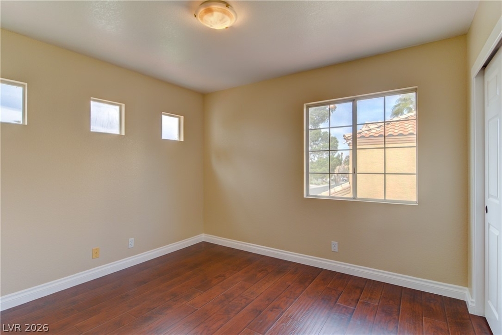 2069 Sapphire Valley Avenue - Photo 8