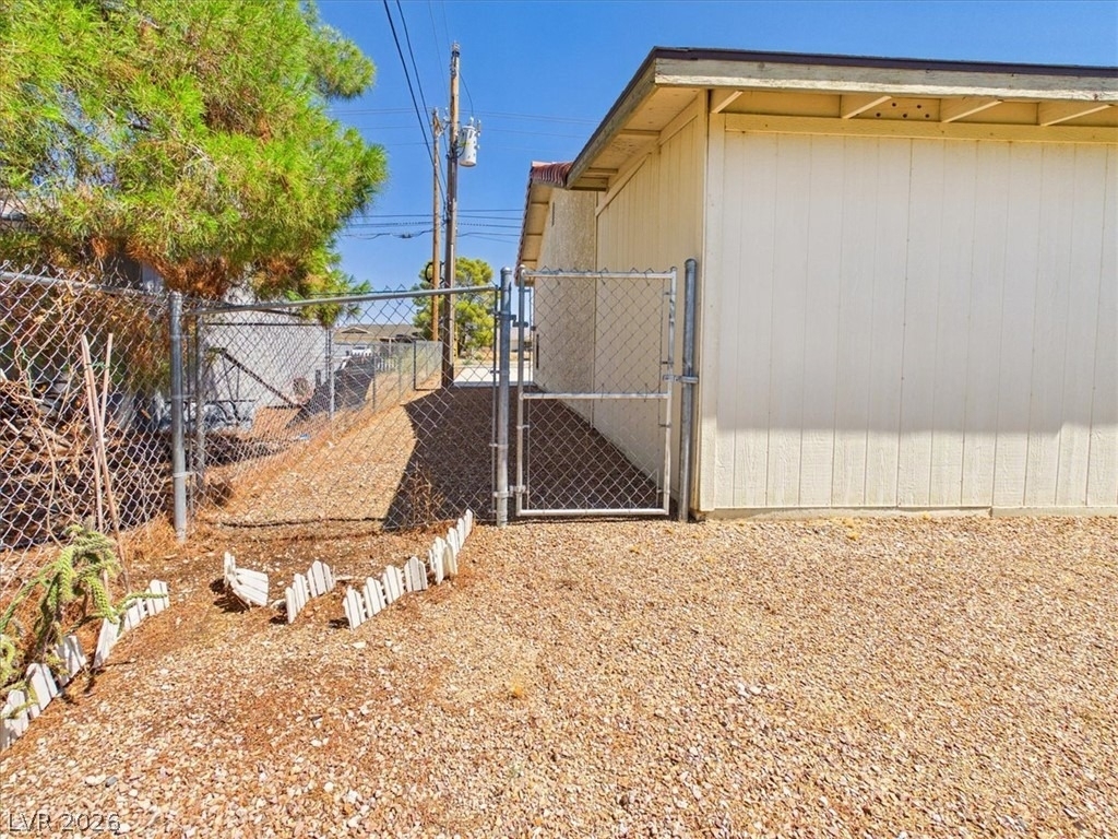 881 E Calvada Boulevard - Photo 47
