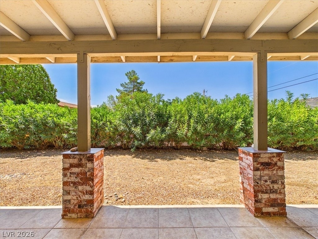 881 E Calvada Boulevard - Photo 41