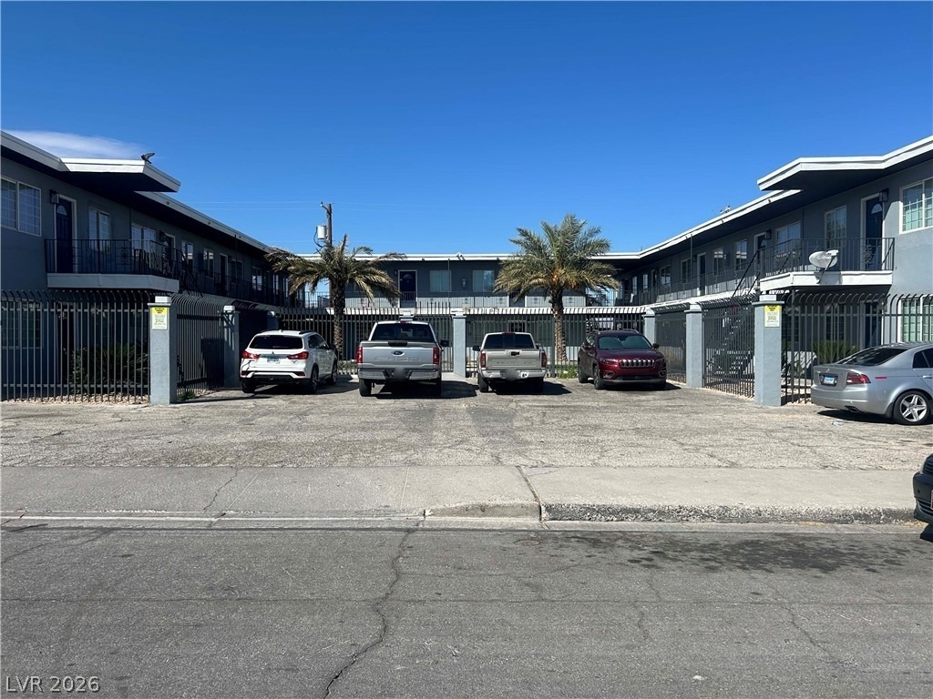 412 W Monroe Avenue - Photo 8