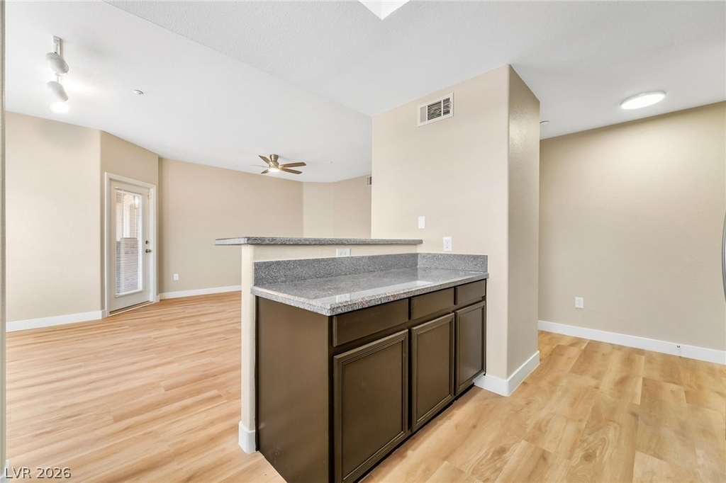 830 Carnegie Street - Photo 4