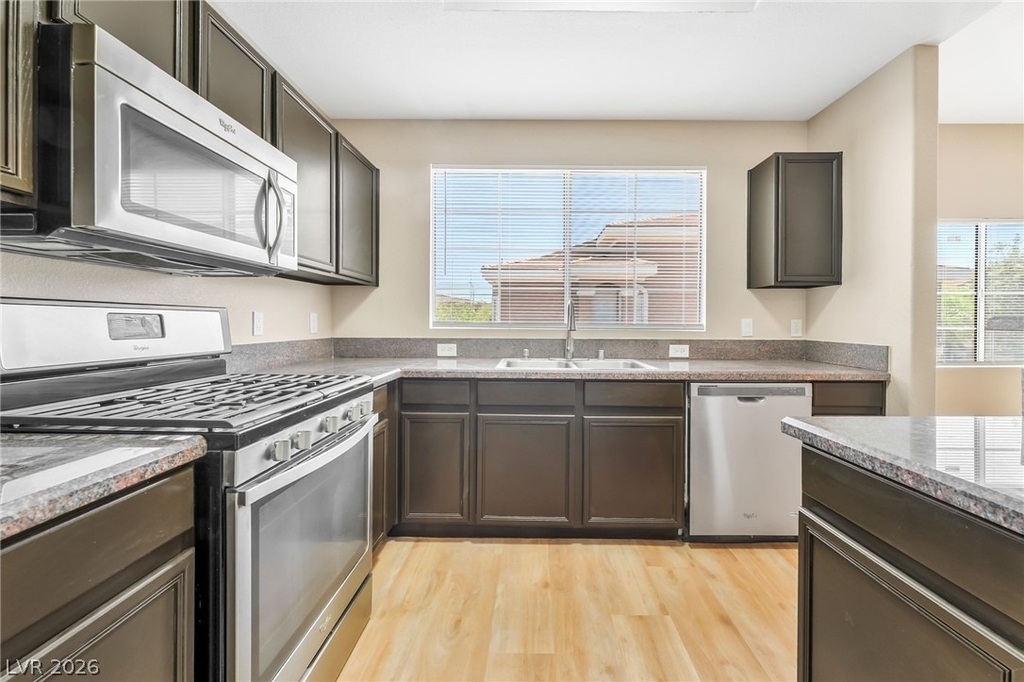 830 Carnegie Street - Photo 5