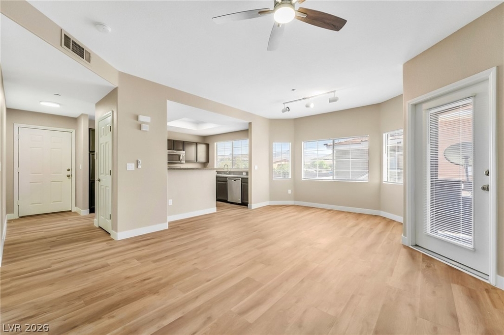 830 Carnegie Street - Photo 3