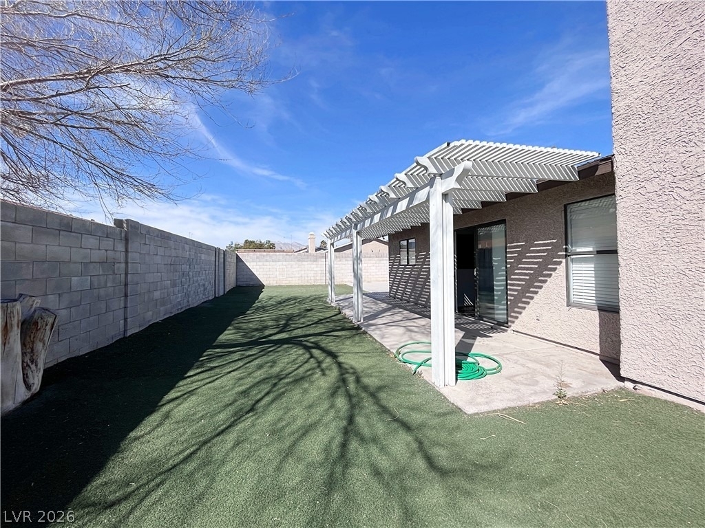 6705 Atwood Avenue - Photo 15