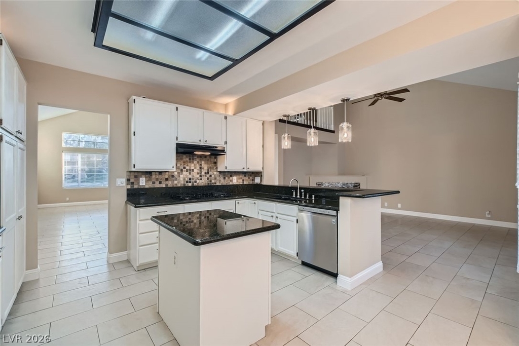 7624 Desert Largo Avenue - Photo 10