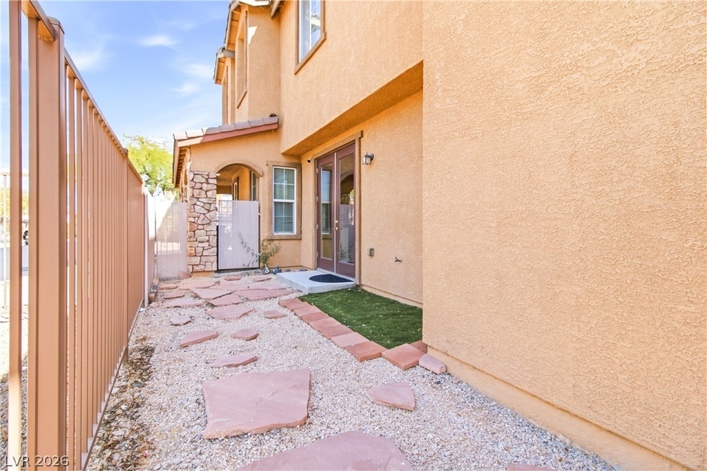10051 Candy Bouquet Street - Photo 25
