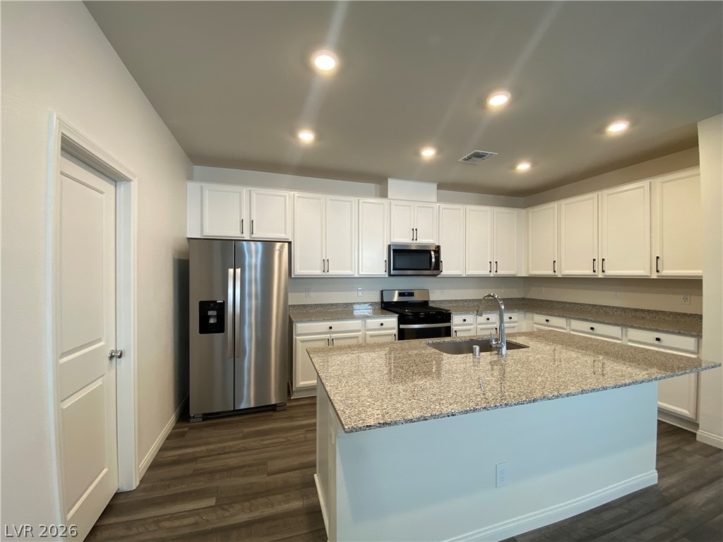4231 Scarlet Cob Avenue - Photo 4