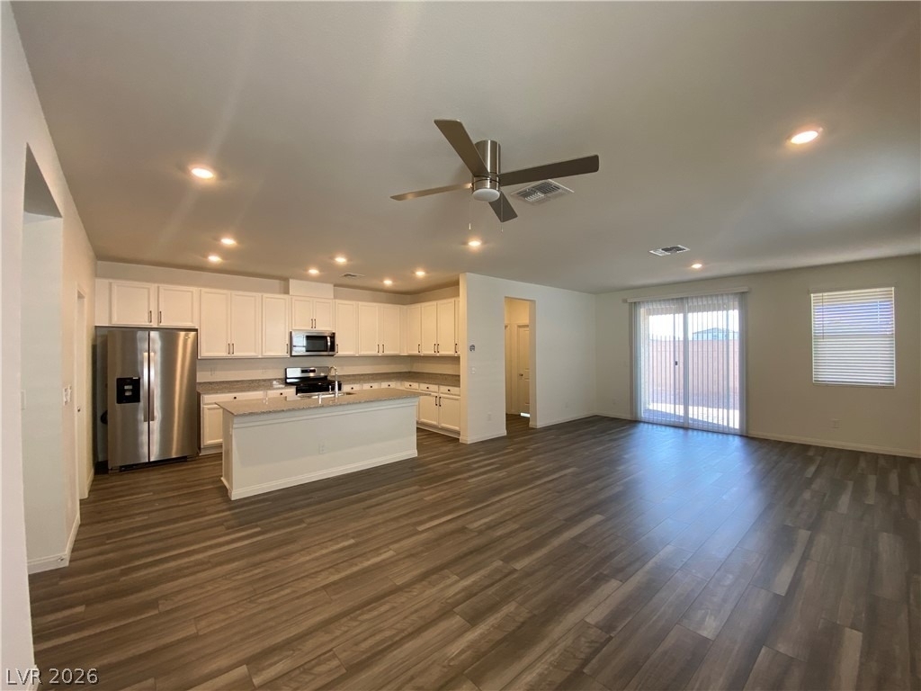 4231 Scarlet Cob Avenue - Photo 2