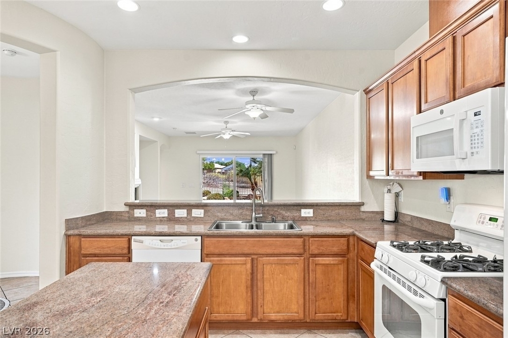 8852 Regatta Bay Place - Photo 30