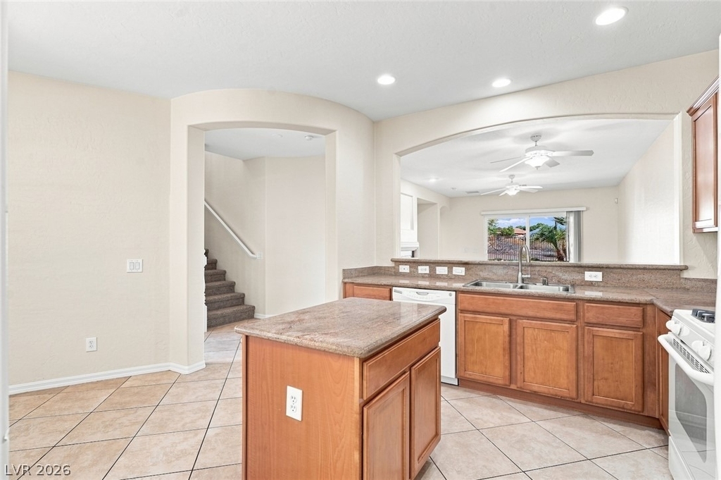8852 Regatta Bay Place - Photo 31