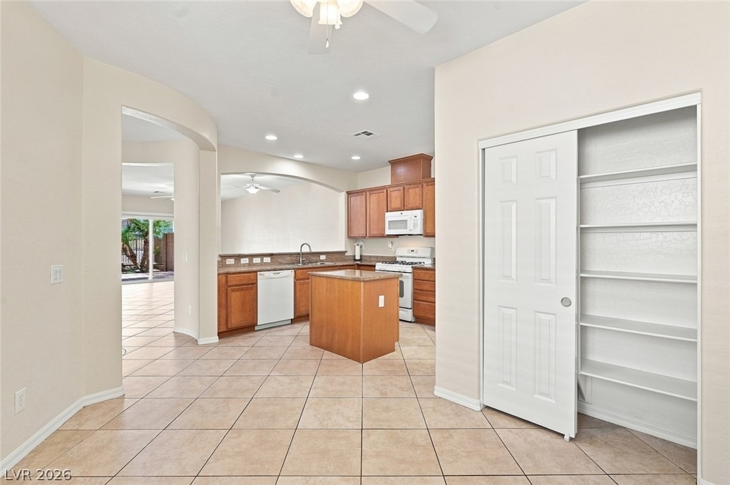 8852 Regatta Bay Place - Photo 35