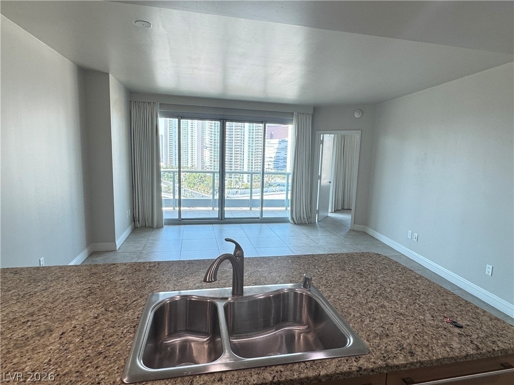 222 Karen Avenue - Photo 6
