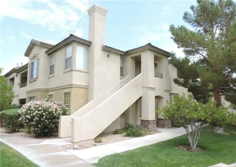 10217 King Henry Avenue - Photo 0