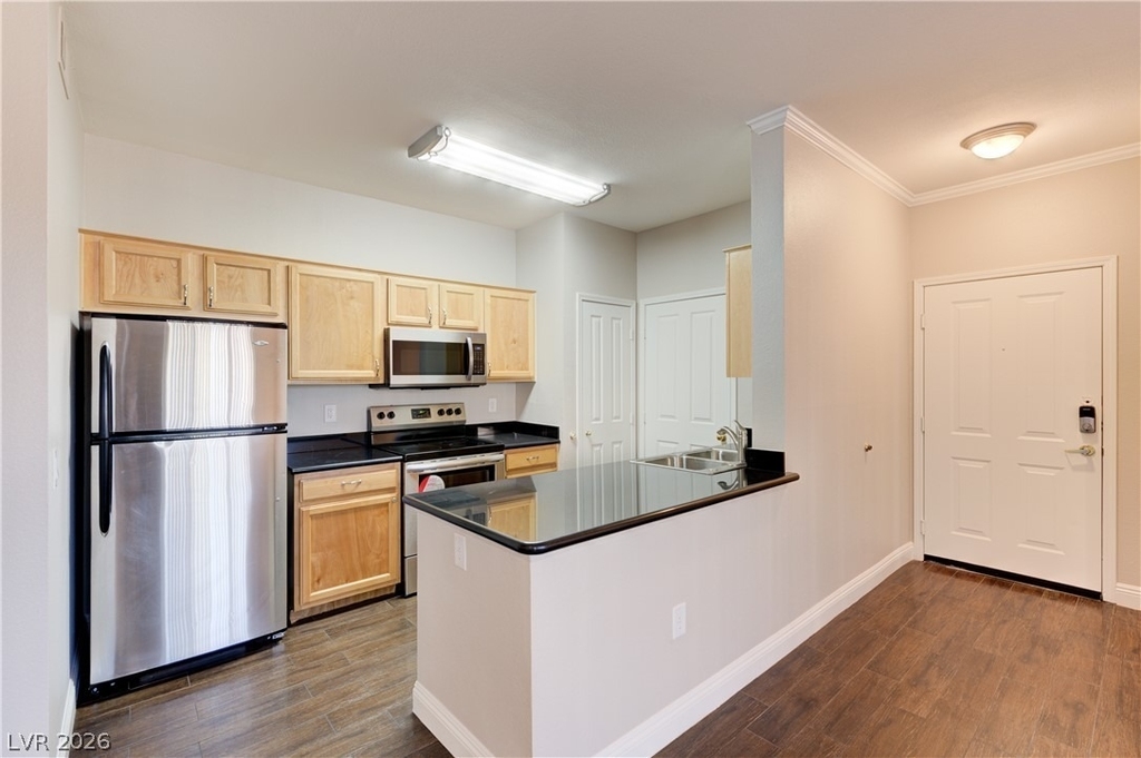 2900 Sunridge Heights Parkway - Photo 5