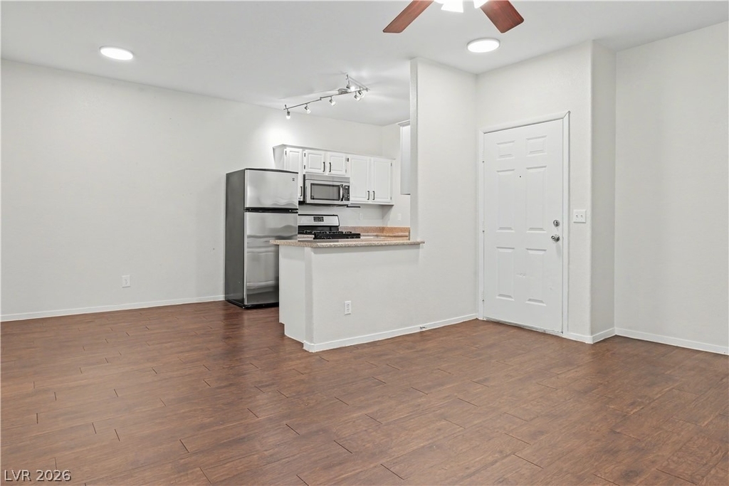 5655 E Sahara Avenue - Photo 14